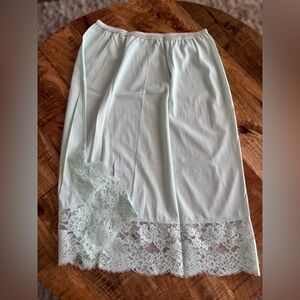 Vintage Lace Half Slip BABY BLUE Sz M Vanity Fair Meduim